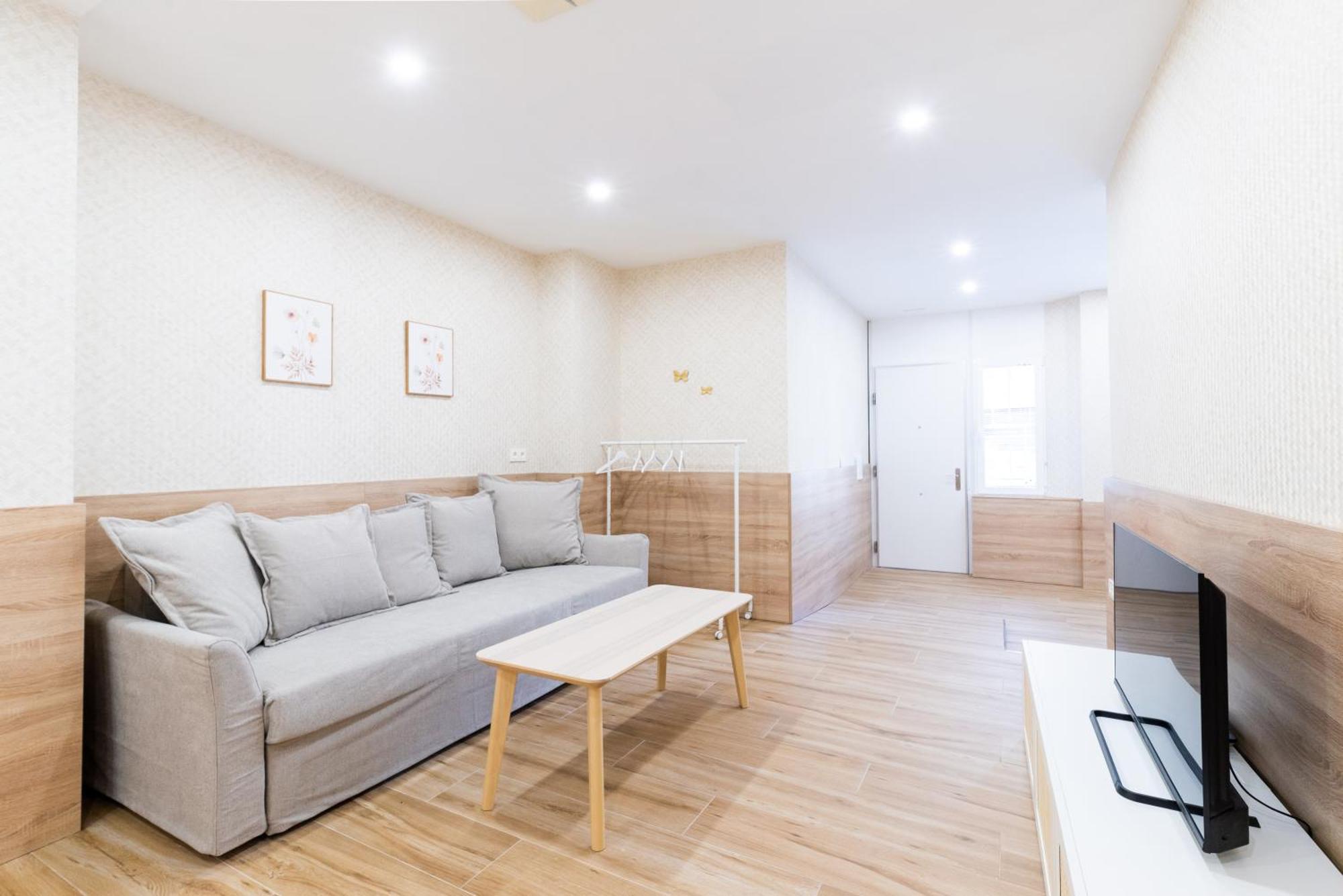 Estudio Reformado En Apartamento Granada